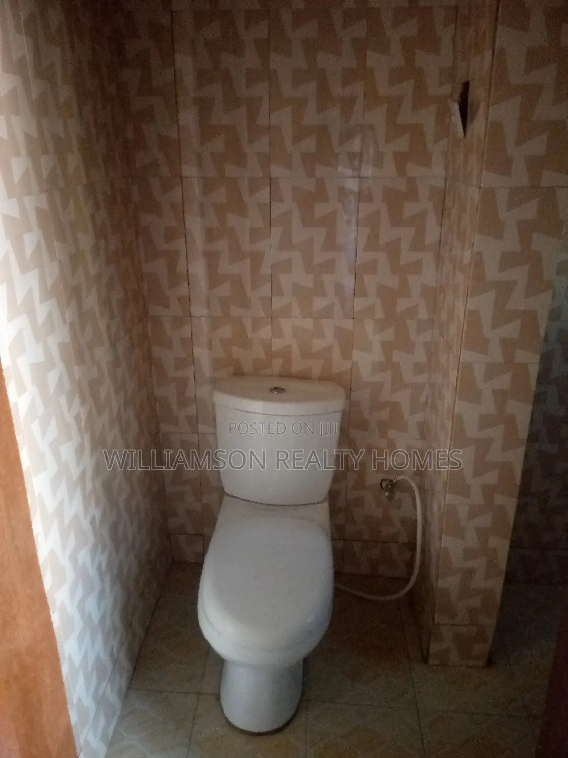 1bdrm Apartment in Community 18, Spintex for rent