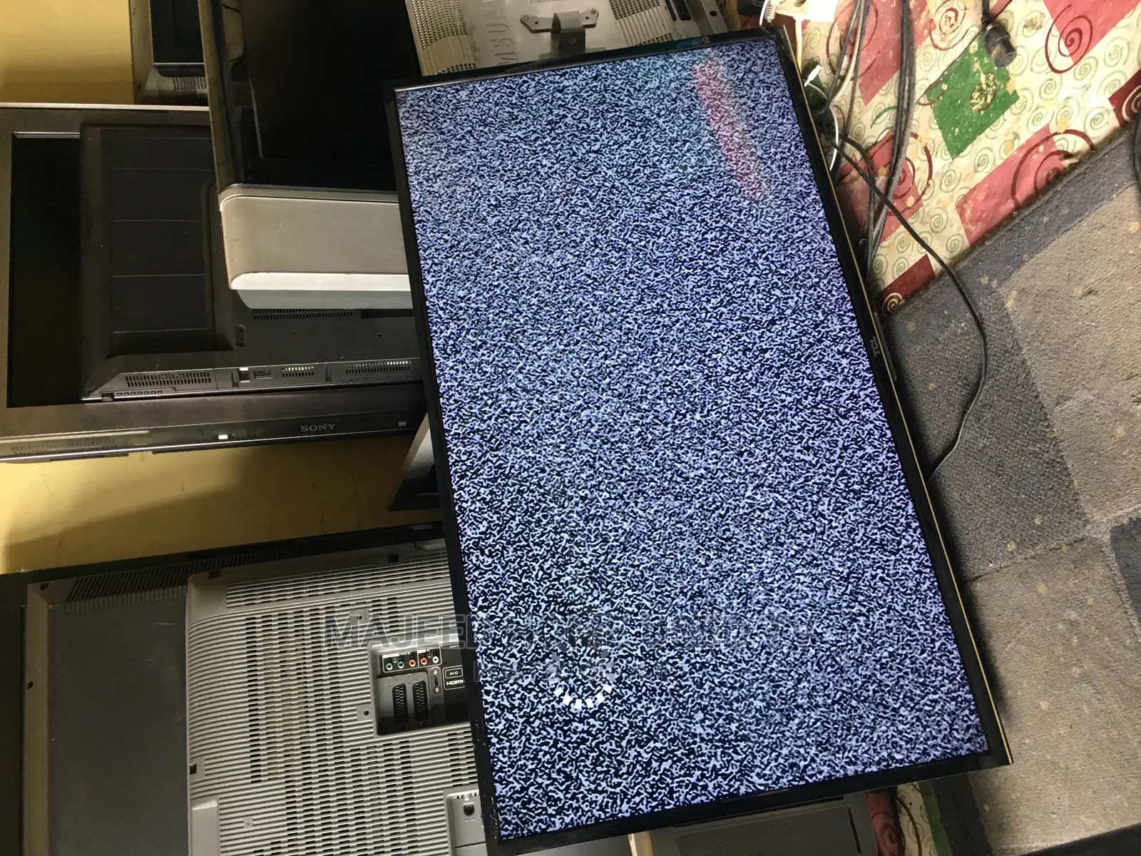 40inches TCL Digital Satellite Tv