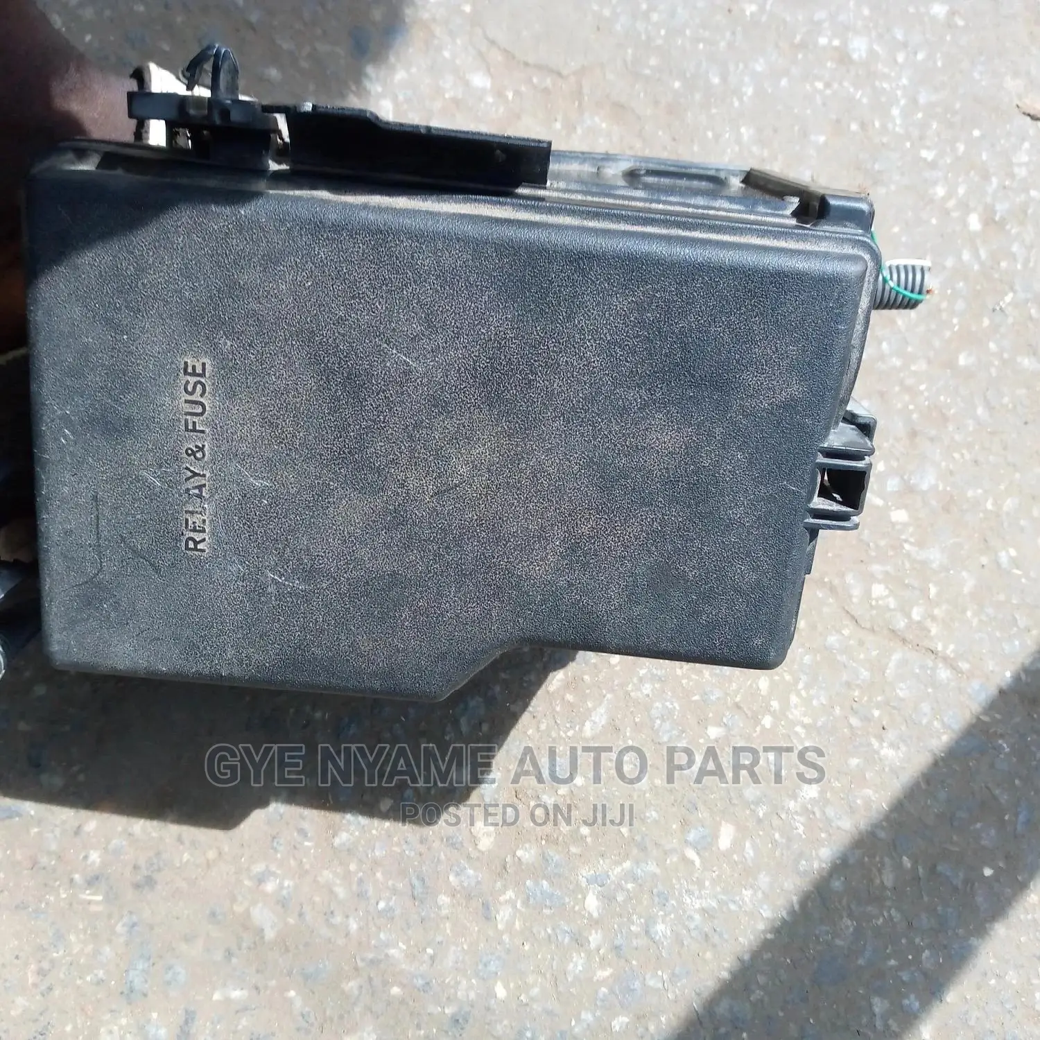 Toyota VENZA Engine Fuseboard