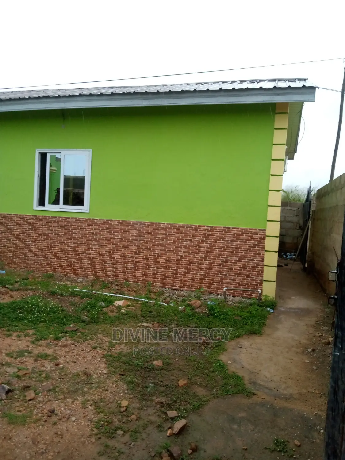 1bdrm Apartment in Divine Mercy Agency, Awutu Senya East Municipal