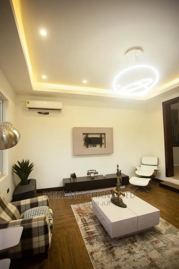 Furnished 5bdrm House in Community 25, Tema Metropolitan for Sale