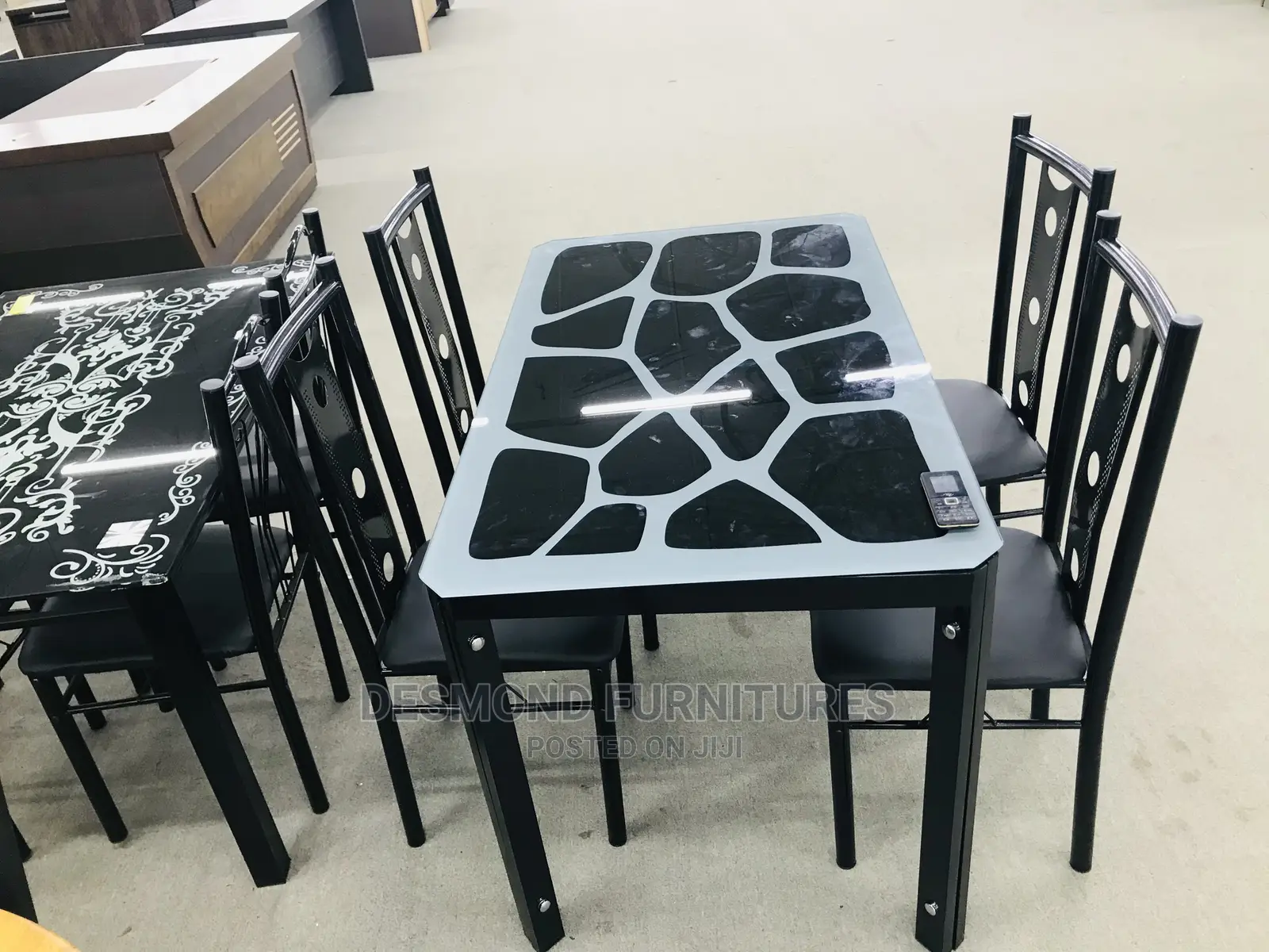 Dining Table With 4 Chairs ( Glass )