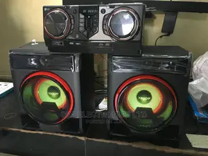 Lg Cl65 950w, Mini Audio, Multi Color Lighting,