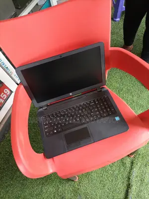 Laptop HP Pavilion 15 4GB Intel Celeron HDD 350GB
