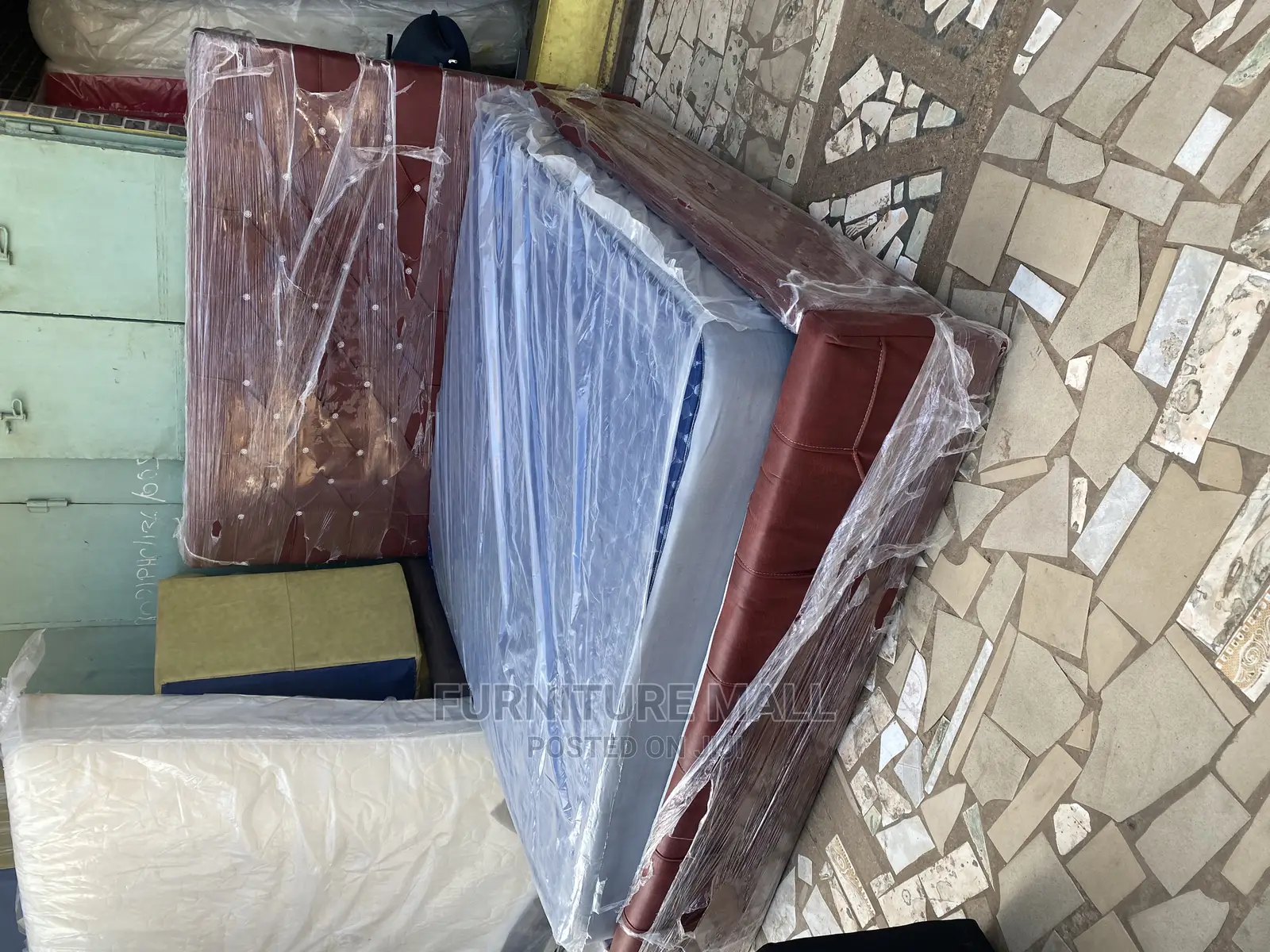 Executive Queensize Bed With Mattress . Free Delivery