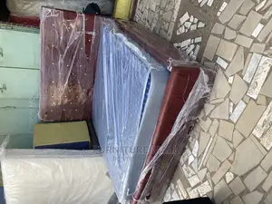 Executive Queensize Bed With Mattress . Free Delivery