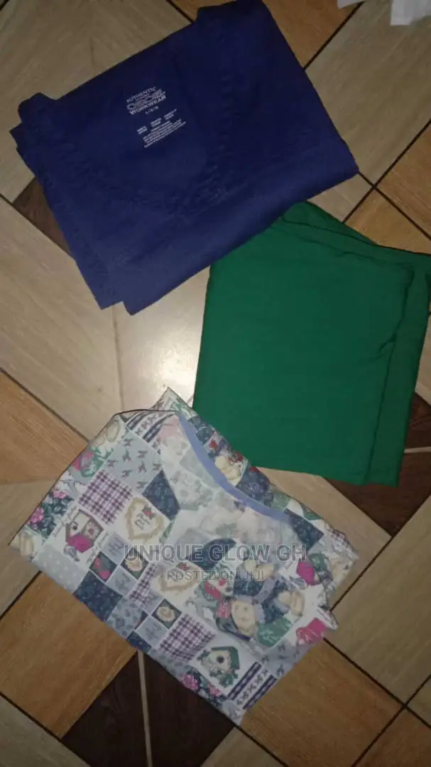 Foreign Used Medical Scrubs With Down to Match Scrub