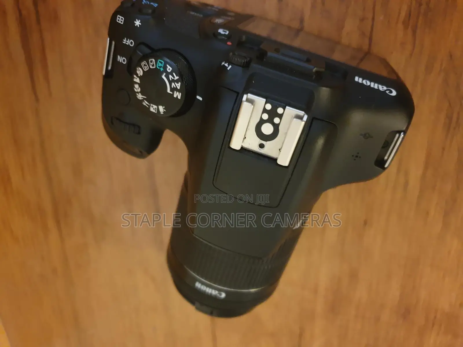 Canon EOS 1300D Digital Camera Wifi + Canon 18-55MM IS Lens