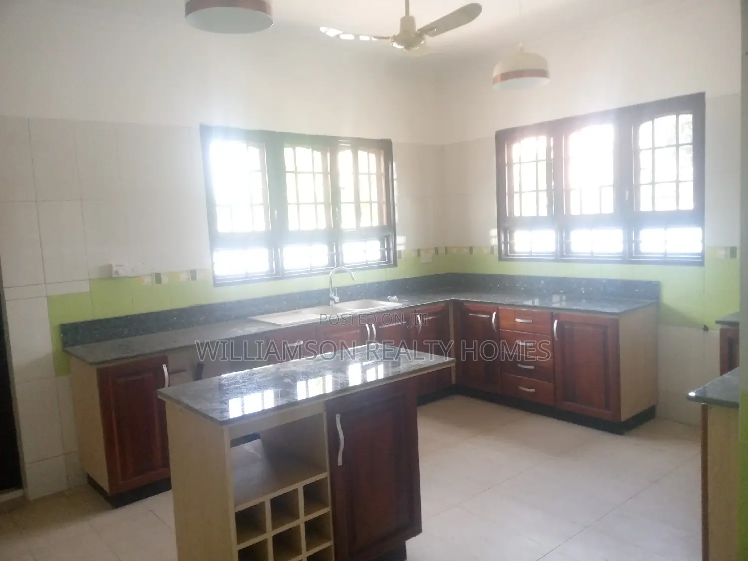 5bdrm House in Hfc Estate, Spintex for rent