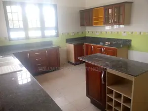 5bdrm House in Hfc Estate, Spintex for rent