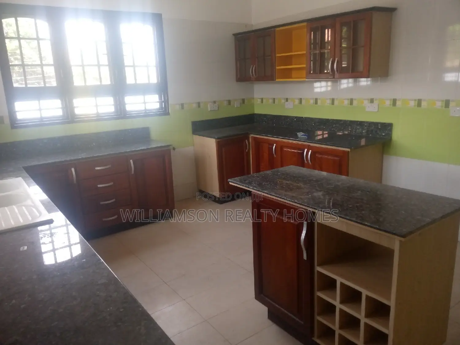 5bdrm House in Hfc Estate, Spintex for rent