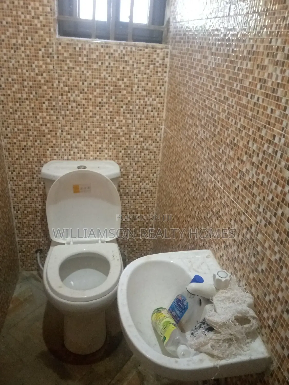 1bdrm Apartment in Hfc Estate, Spintex for rent
