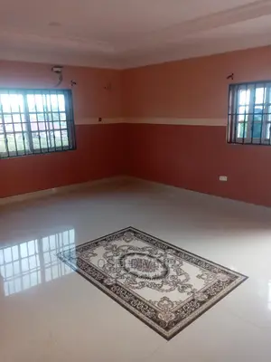 Exe 2-Bedrooms Apartment Dansoman Roundabout