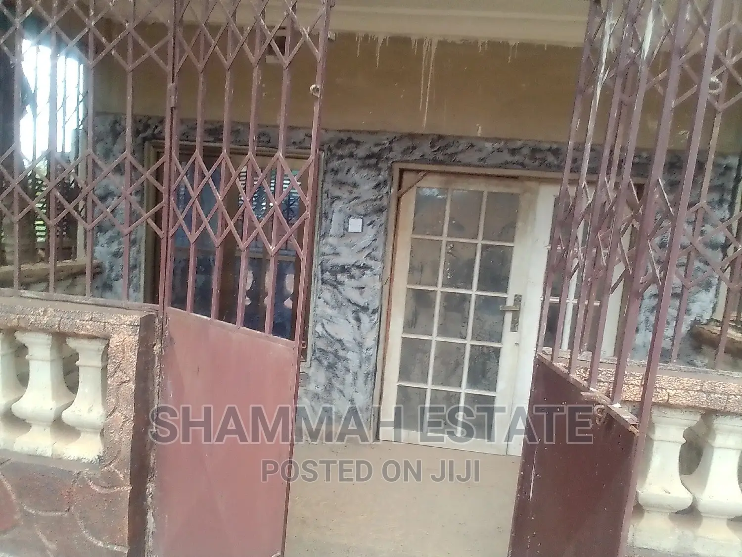 Furnished 8bdrm House in Aiding Estate Sunyani Municipal for rent