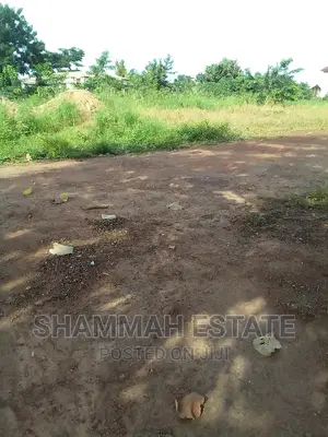 Plot for Sale at Berlin Top