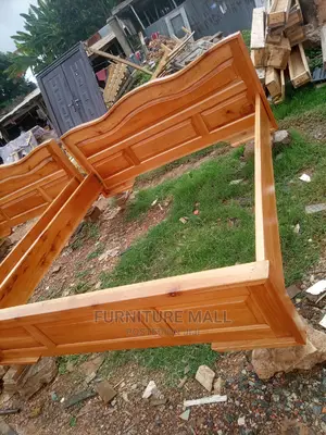 ! Queen's Bed Fire . Free Delivery