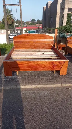 Wooden Local Quen Size Bed, 72"×75"