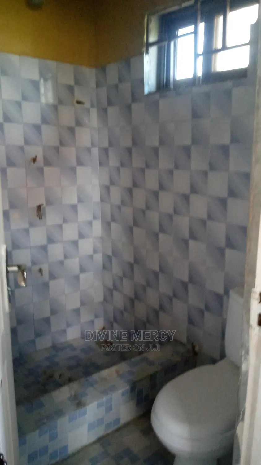 1bdrm Apartment in Divine Mercy Agency, Awutu Senya East Municipal