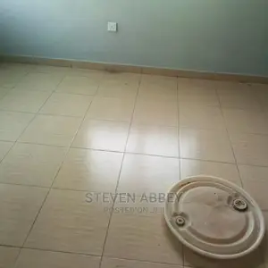 4bdrm Apartment in Adom Agency, Teshie for Rent