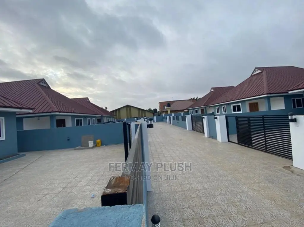 3bdrm House in Fermay Plush, Accra Metropolitan for sale