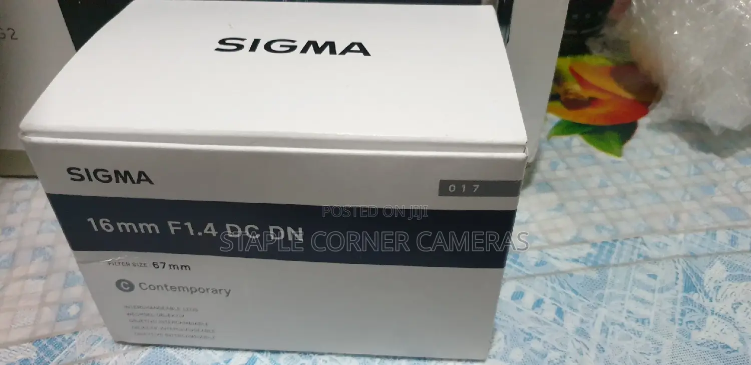 Sigma 16mm F1.4 CONTEMPORARY Wide Angle Lens for Canon EF-M