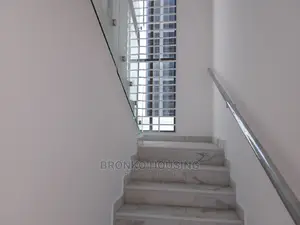 3bdrm House in Bronko Housing, Spintex for rent