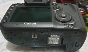 Canon EOS 7D Mark II Digital Camera