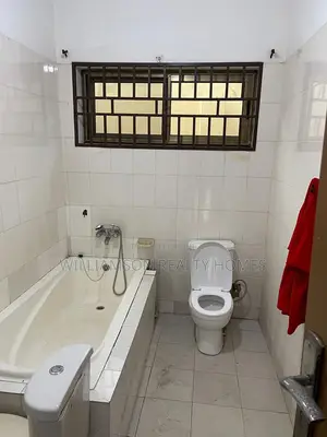 3bdrm House in Hfc Estate, Spintex for rent