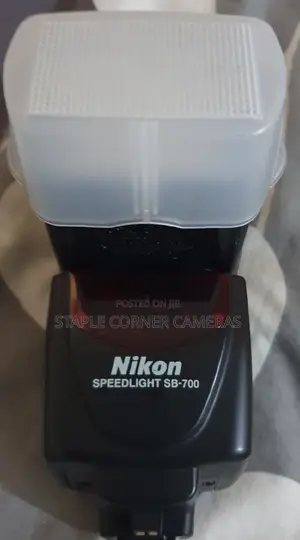 Nikon SB 700 Speedlight