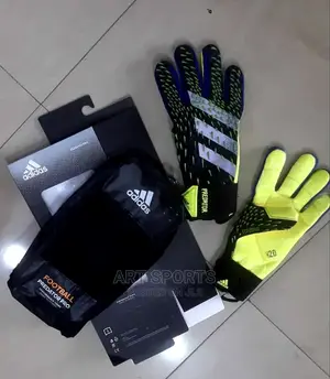 Adidas Predator Goalkeeper Glove