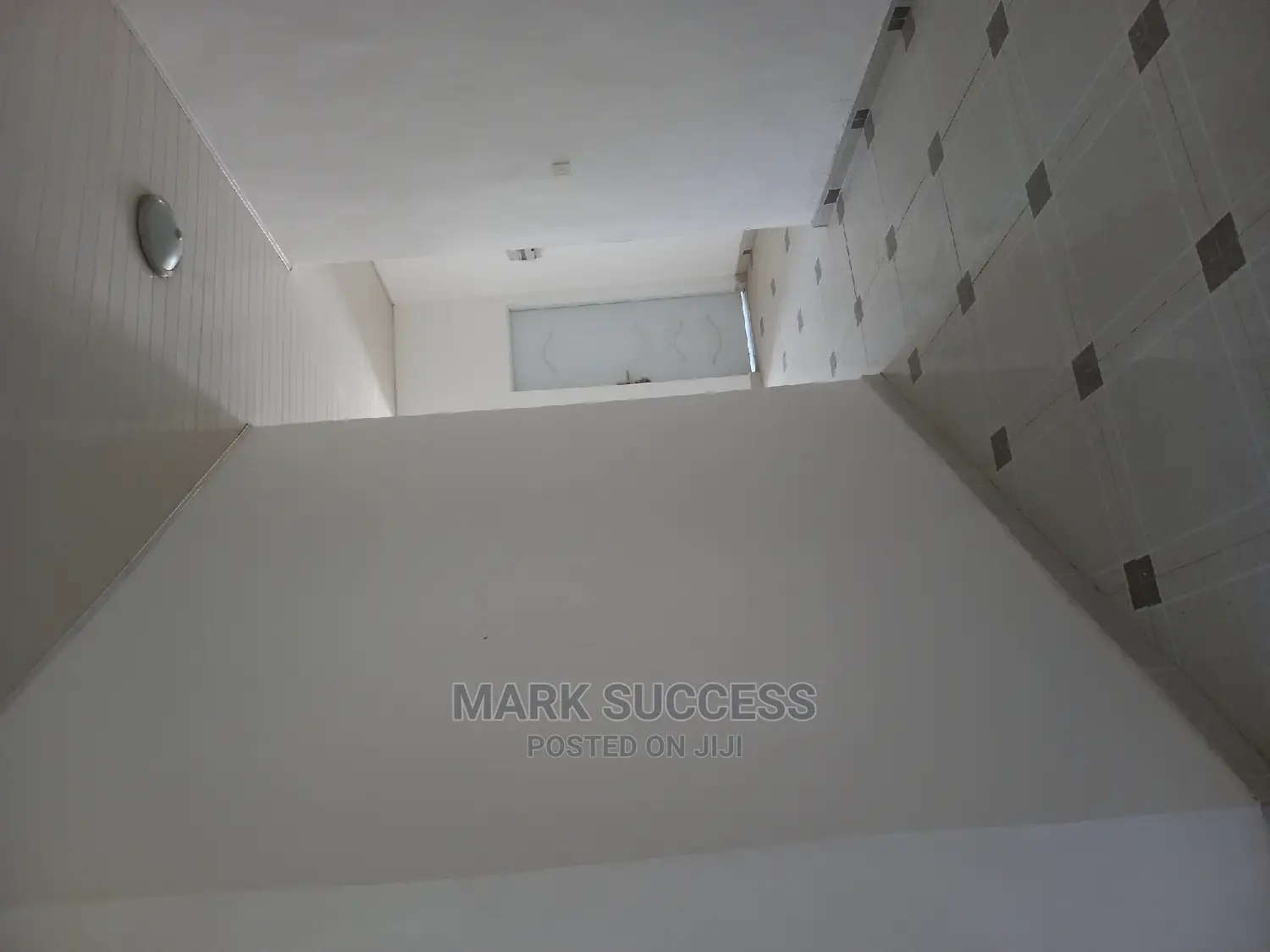 3bdrm House in 3 Bedrooms Detached for Sale