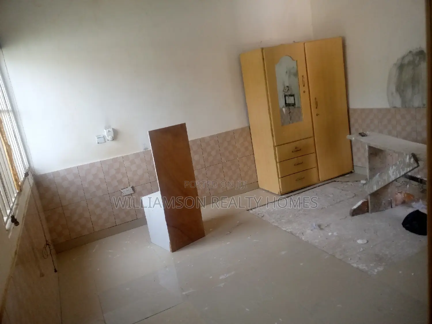 1bdrm Apartment in Community 18, Spintex for rent