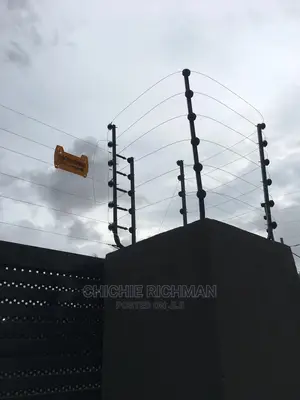 Electric Fence and Razor Wire Installation