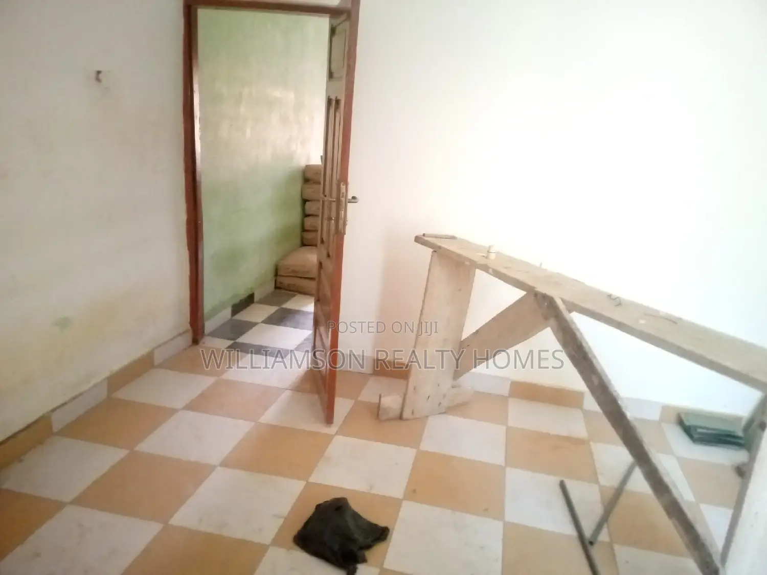 1bdrm Apartment in Community 18, Spintex for rent