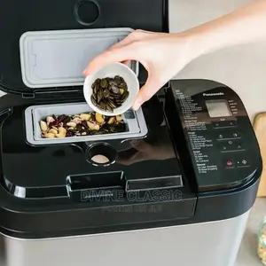 Panasonic Fully Automatic Breadmaker With Yeast and Nuts Dis
