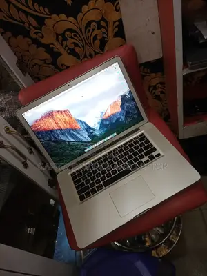 Laptop Apple MacBook Pro 2012 4GB Intel Core 2 Duo HDD 500GB