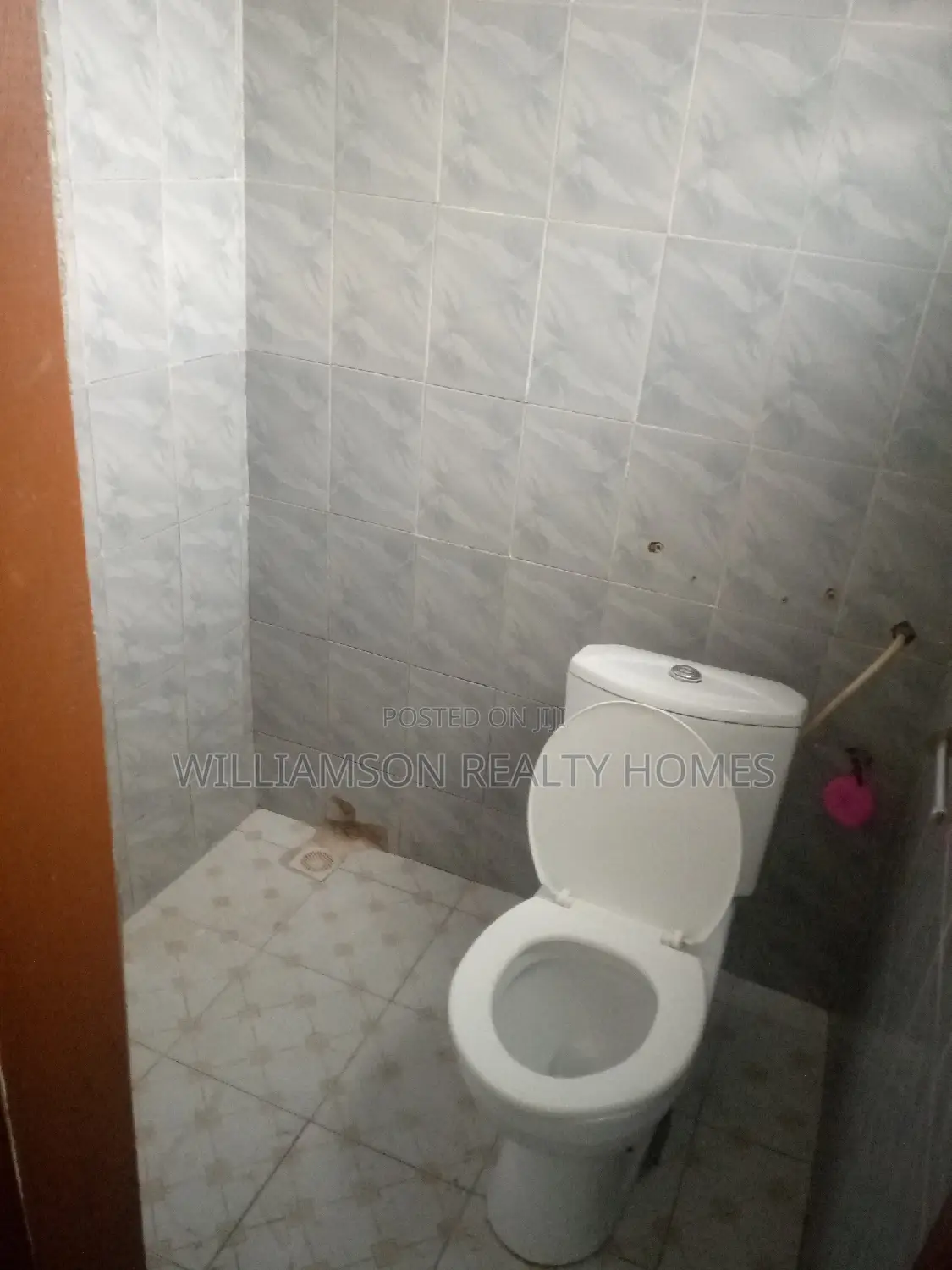 1bdrm Apartment in Community 18, Spintex for rent