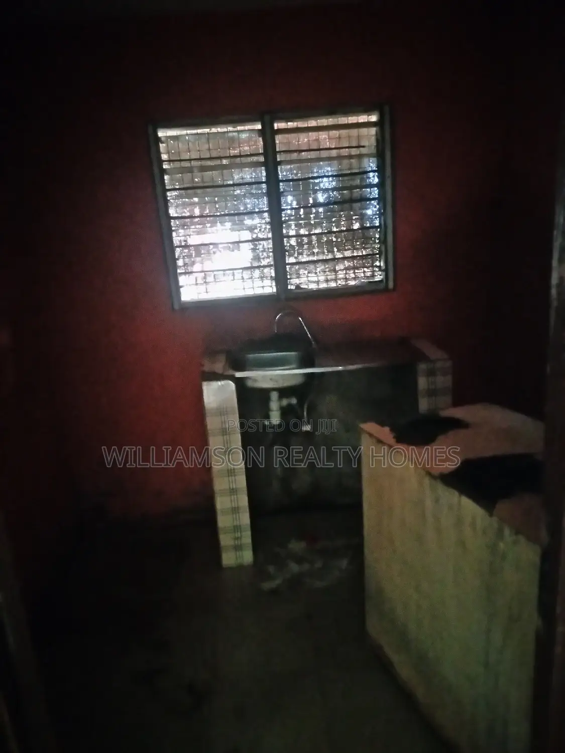 1bdrm Apartment in Community 18, Spintex for rent
