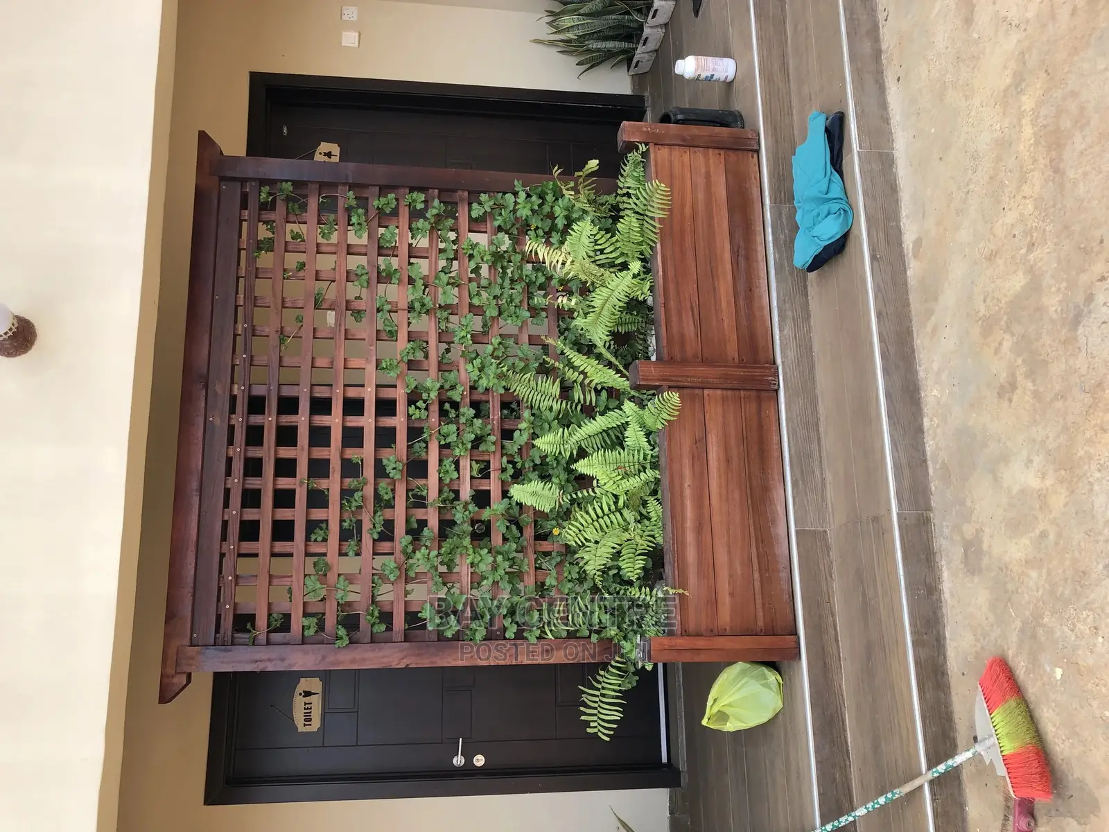 Flower Pot Partition