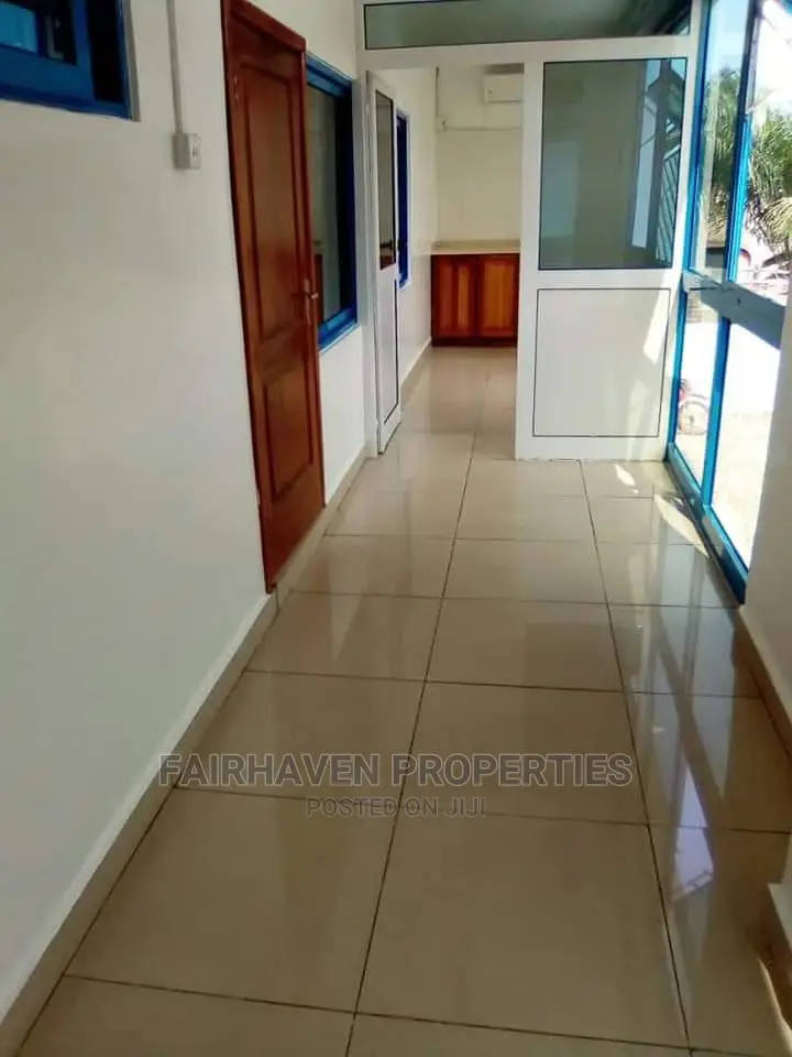 Office Building for Rent at North Ridge (Banking Hall)