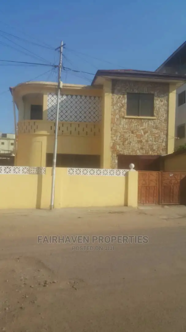 Building for Rent at Adabraka (Suitable 4 Clinic,Residence)