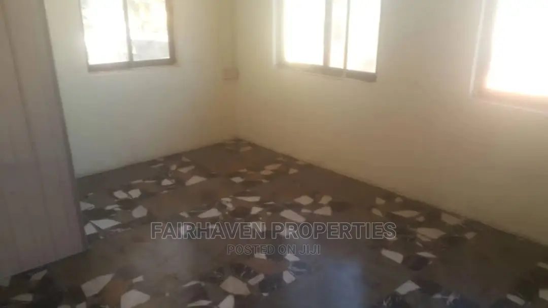 Building for Rent at Adabraka (Suitable 4 Clinic,Residence)