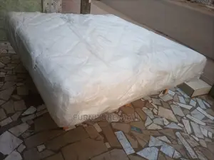 Elegant King Size Matyress Available as Seen. F Deliv