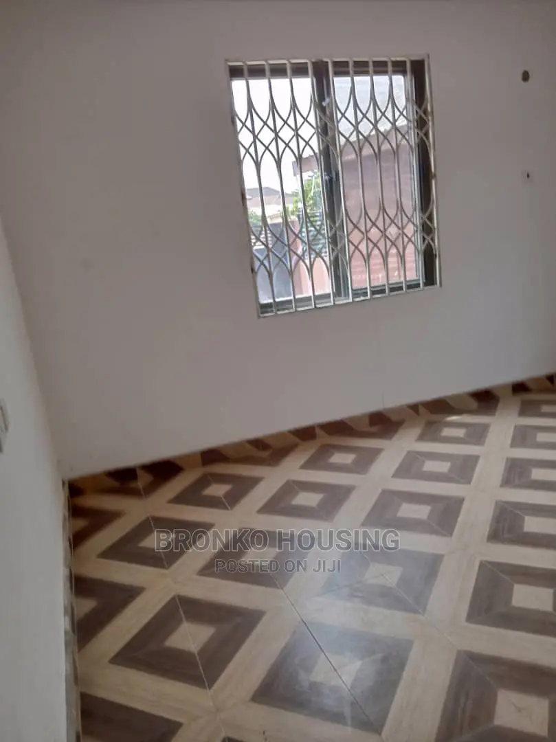 2bdrm Apartment in Bronko Housing, Spintex for rent