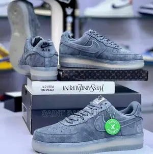 Airforce One Low Grade Suede