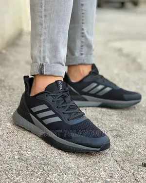 Adidas Questar Sneakers
