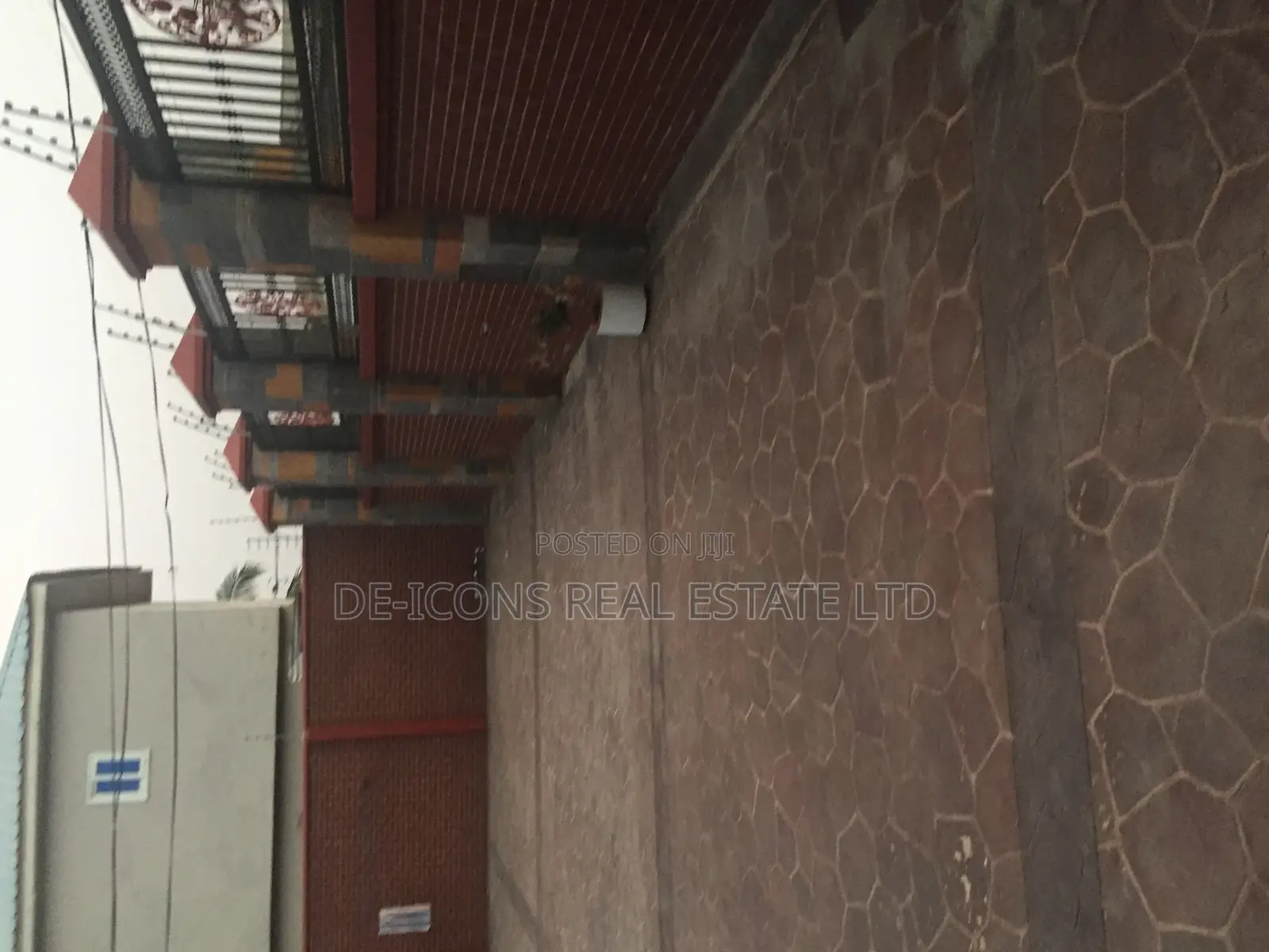 1bdrm Apartment in De-Icons Real, Awutu Senya East Municipal for rent