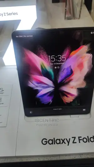New Samsung Galaxy Z Fold 3 256 GB Black