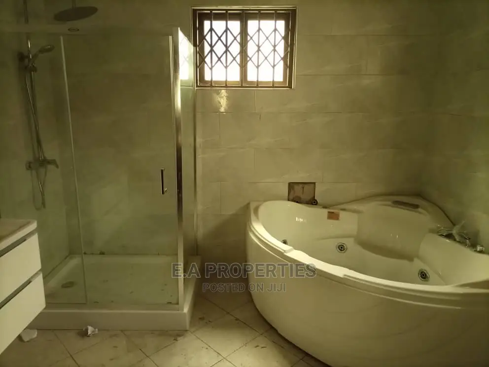 4bdrm Bungalow in E a Properties, Christian Village for Sale
