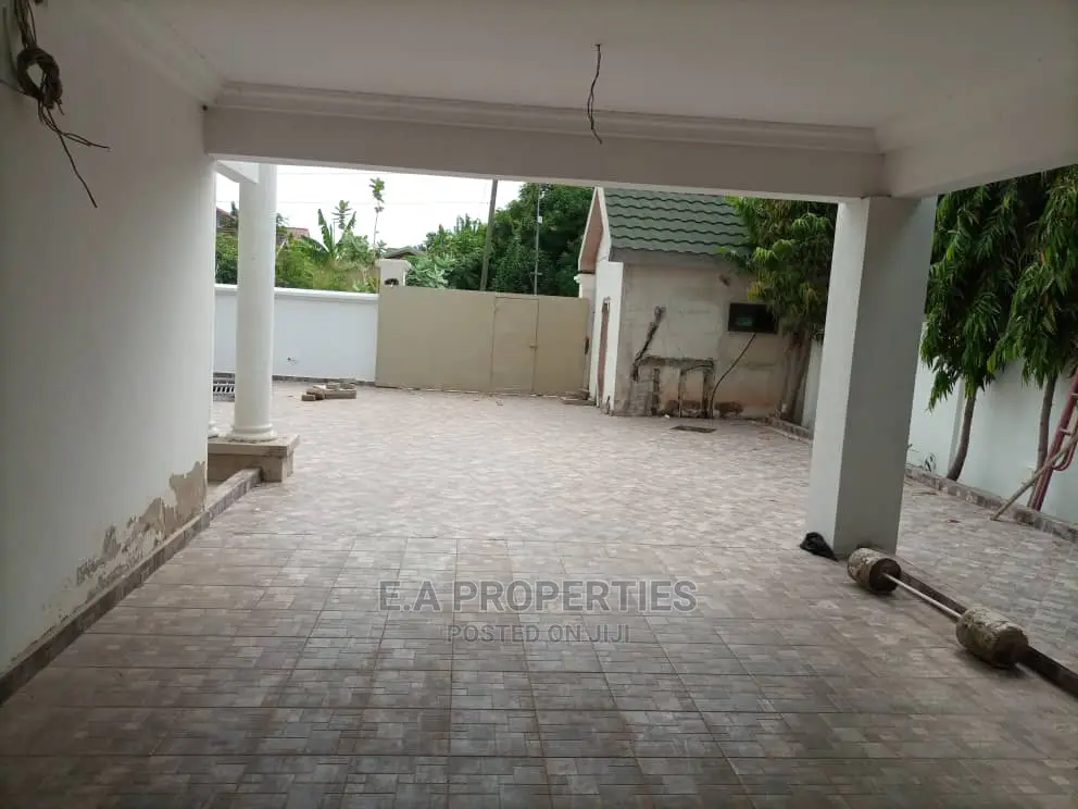 4bdrm Bungalow in E a Properties, Christian Village for Sale